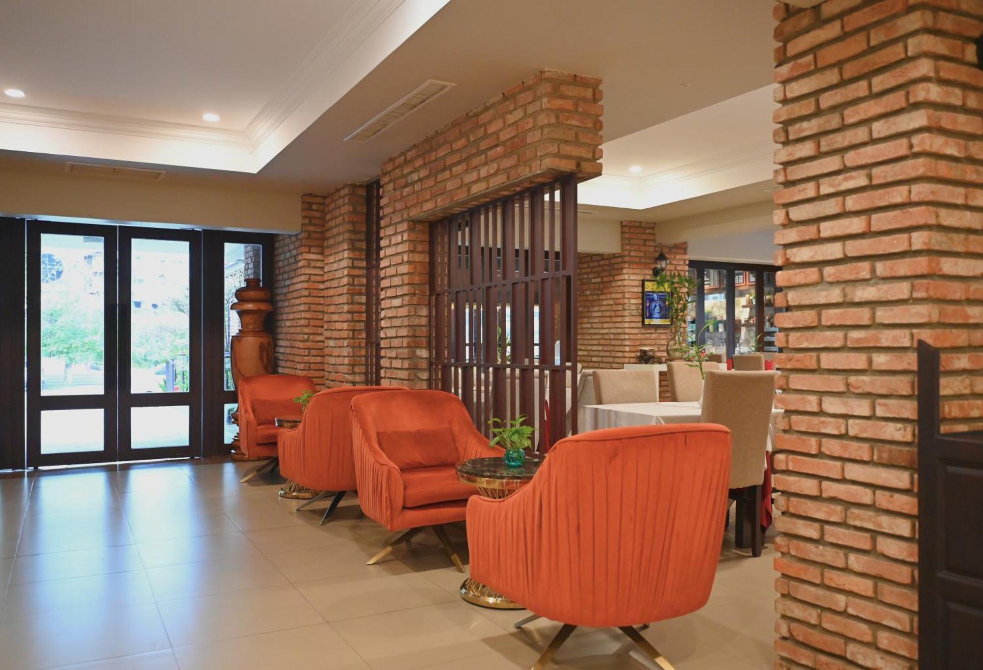Anik Boutique Hotel & Spa On Norodom Blvd Phnom Penh Exteriör bild